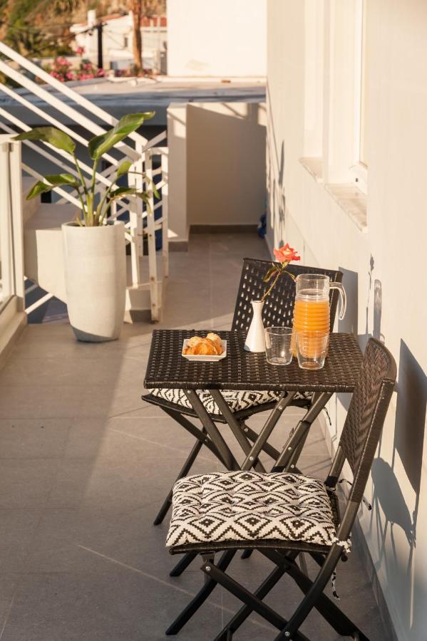 Salty Colours Apartments Almirida Екстериор снимка